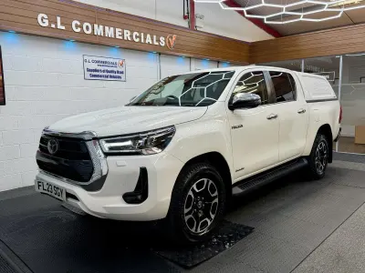 Used Toyota HiLux 150 HP (110 kW) 2023 White Pickup