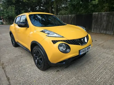 Used Nissan Juke N-Connecta 110 HP (80 kW) 2016 Yellow SUV
