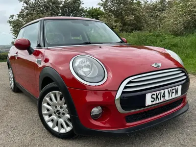 Used Mini Cooper Hatch 136 HP (100 kW) 2014 Red Hatchback