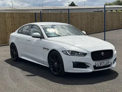 Gebraucht Jaguar XE R-Sport 179 PS (131 kW) 2019 Limousine
