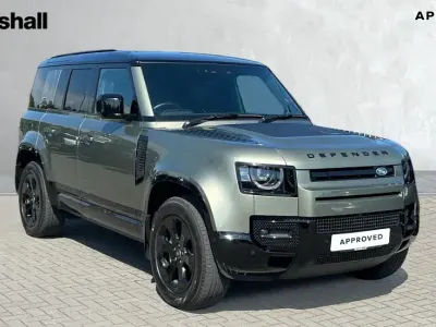 Używany Land Rover Defender HSE Dynamic 300 KM (220 kW) 2024 Zielony SUV