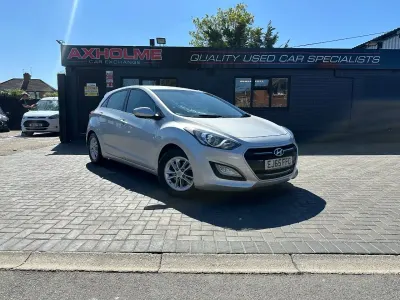 Used Hyundai i30 SE 110 HP (80 kW) 2015 Silver Hatchback