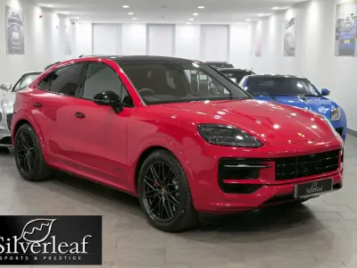Used Porsche Cayenne 650 HP (478 kW) 2024 Red SUV