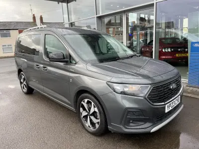 Usado Ford Grand Tourneo Connect Active 122 HP (89 kW) 2023 Cinzento Monovolume