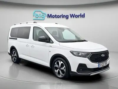 Used Ford Tourneo Connect Active 122 HP (89 kW) 2023 White MPV