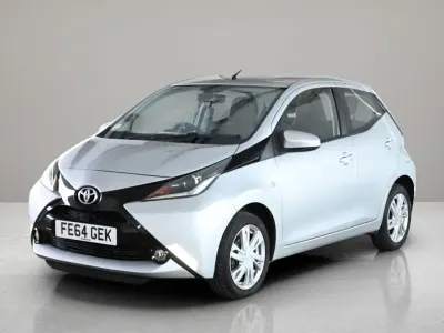 Used Toyota Aygo x-press 68 HP (50 kW) 2014 Silver Hatchback