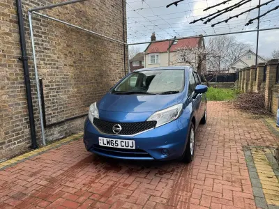 Used Nissan Note 98 HP (72 kW) 2015 Blue Hatchback