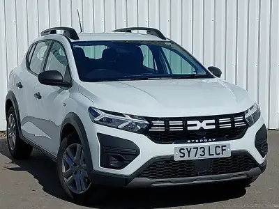 Begagnad Dacia Sandero Essentiel 91 HK (66 kW) 2023 Vit Halvkombi