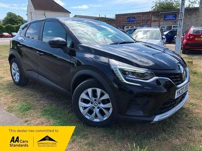 Black Used 2022 Renault Captur Iconic SUV | £13,995 (Fair price)