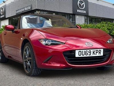 Used Mazda MX5 Inclusive 184 HP (135 kW) 2019 Red Cabriolet