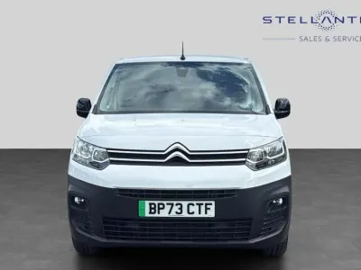 Used Citroën Berlingo 98 kW (134 HP) 2023 White MPV
