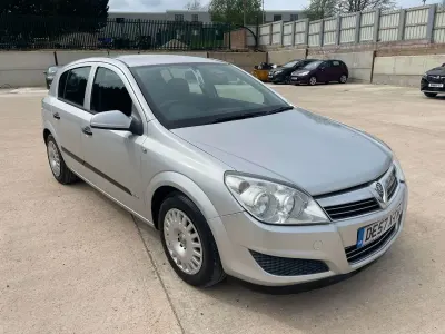 Used Vauxhall Astra 2007 Silver Hatchback