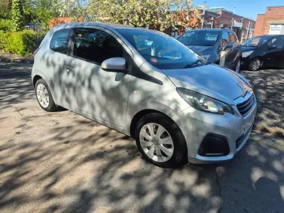 Second-hand Peugeot 108 Active 68 CP (50 kW) 2015 Argintiu Hatchback