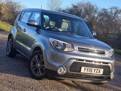 Silver Used 2015 Kia Soul SUV | £6,750 (Good price)