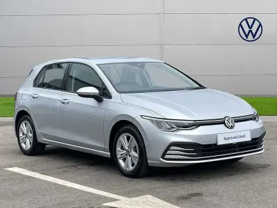 Used VW Golf VII Life 150 HP (110 kW) 2020 Hatchback