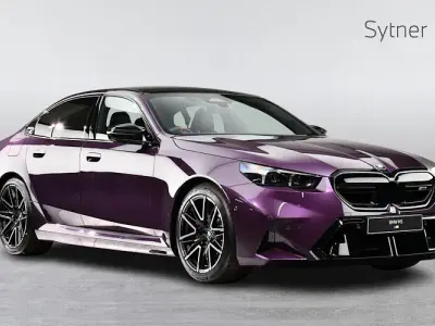 Ny BMW M5 727 HK (534 kW) 2026 Sedan