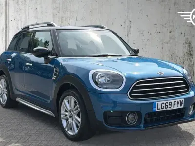 Usado Mini Cooper Countryman Exclusive 134 CV (98 kW) 2019 Azul SUV