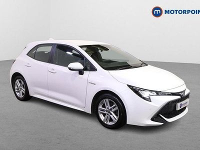 Used Toyota Corolla 122 HP (89 kW) 2021 White Hatchback