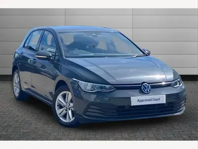 Used VW Golf VIII Life 130 HP (95 kW) 2020 Dolphin grey Hatchback