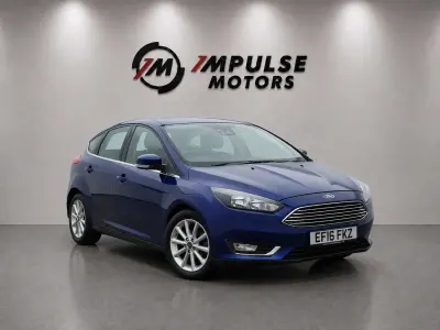 Usado Ford Focus Titanium 125 HP (91 kW) 2016 Azul Citadino