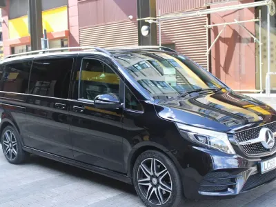 Used Mercedes V300 AMG line 239 HP (175 kW) 2019 Black MPV