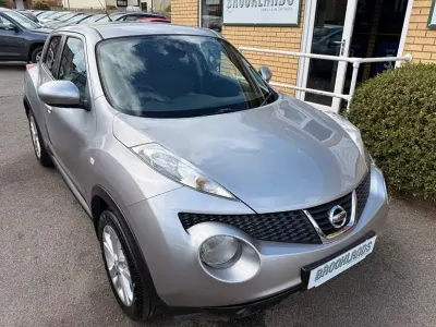 Używany Nissan Juke Tekna 2011 Srebrny SUV