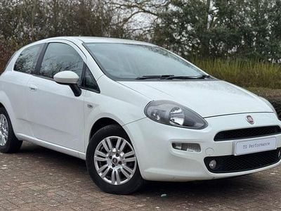 Used Fiat Punto Easy 69 HP (50 kW) 2013 White Hatchback