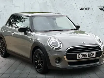 Używany Mini Cooper Classic 136 KM (100 kW) 2019 Szary Hatchback
