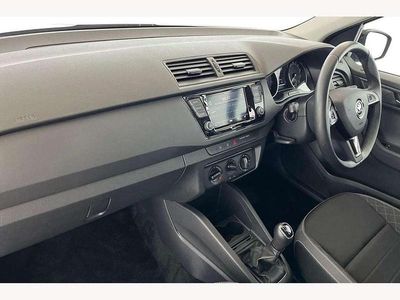 Used Skoda Fabia Colour Edition 95 HP (69 kW) 2020 Blue Hatchback