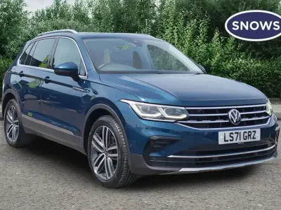 Used VW Tiguan Elegance 150 HP (110 kW) 2021 Blue SUV
