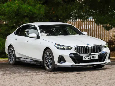 Used BMW 550e M Sport 489 HP (359 kW) 2026 White Sedan