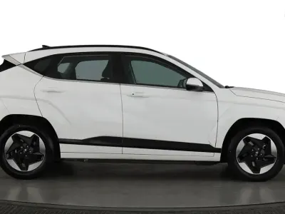 Used Hyundai Kona Advanced 114 kW (156 HP) 2024 White SUV
