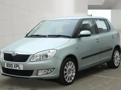 Begagnad Skoda Fabia Elegance 105 HK (77 kW) 2010 Grön Halvkombi