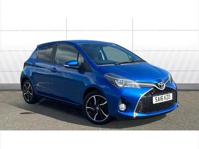 Used Toyota Yaris Design 99 HP (72 kW) 2016 Blue Hatchback