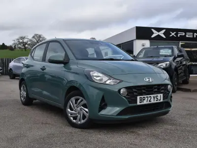 Usado Hyundai i10 SE 67 HP (49 kW) 2023 Verde Citadino