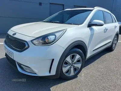 Used Kia Niro 139 HP (102 kW) 2018 White SUV