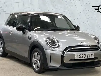 Used Mini Cooper Classic 134 HP (98 kW) 2023 Silver Hatchback