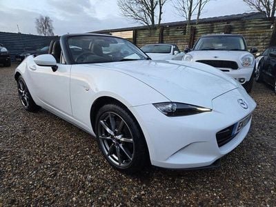 Used Mazda MX5 Inclusive 160 HP (117 kW) 2017 White Cabriolet