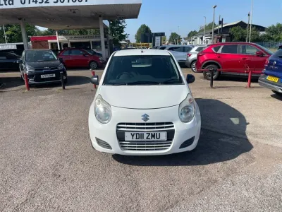 Used Suzuki Alto 2011 White Hatchback