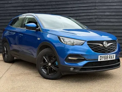 Used Vauxhall Grandland X S 130 HP (95 kW) 2018 Blue SUV