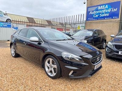 Used Volvo V40 R-Design 150 HP (110 kW) 2016 Black Hatchback