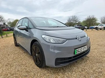 Usado VW ID.3 Pro 106 kW (145 HP) 2022 Cinzento Citadino