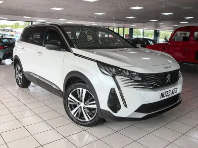 Used Peugeot 5008 Allure+ 2023 White SUV