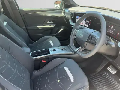 Nouă Vauxhall Mokka Ultimate 128 CP (94 kW) 2025 Negru SUV