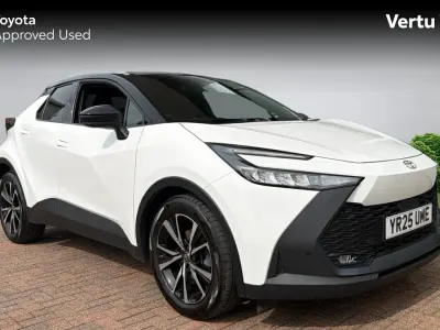 Used Toyota C-HR Design 140 HP (102 kW) 2025 White/black SUV
