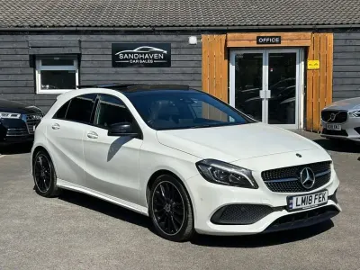 Używany Mercedes A200 AMG line 2018 Biały Hatchback