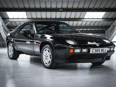 Used Porsche 928 310 HP (228 kW) 1985 Black Coupe
