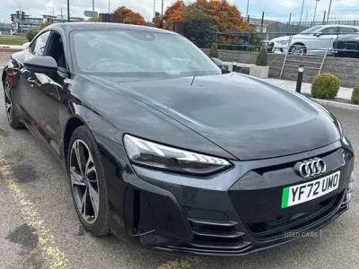Begagnad Audi e-tron GT quattro Advanced 389 kW (530 HK) 2023 Svart Sedan