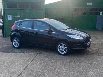 Black Used 2016 Ford Fiesta Zetec Hatchback | £7,250 (Fair price)