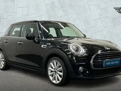 Used Mini Cooper Hatch 134 HP (98 kW) 2017 Black Hatchback